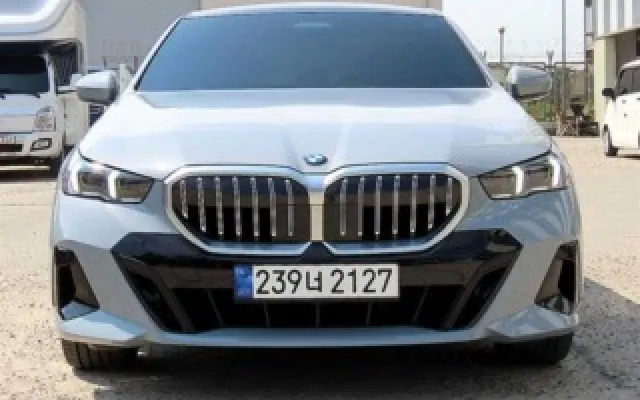 인천중고차판매 5시리즈 (G60) 530i xDrive 매물 사진 8 - 2024/10 9,663km